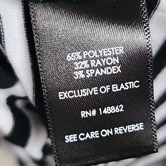 NEW Torrid Black White Striped Jersey Smocked Waist T-Shirt Dress Plus Size 4X - Picture 11 of 12